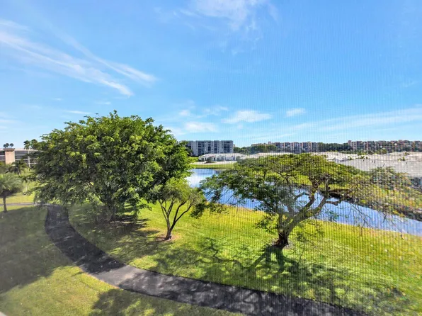 7076 Huntington Lane #407, Delray Beach, FL 33446