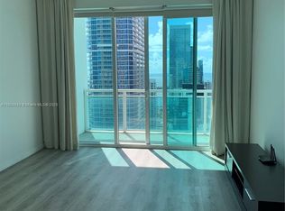 950 Brickell Bay Dr APT 4303, Miami, FL 33131