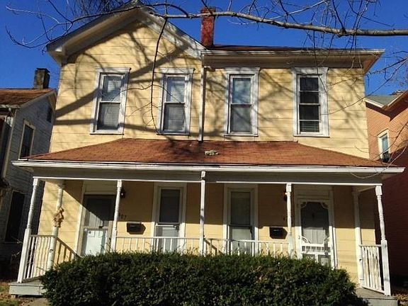 2nd image of 407 Wyoming St