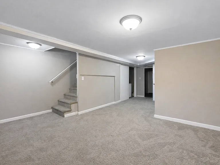 4914 Greencrest Rd — Photo 9