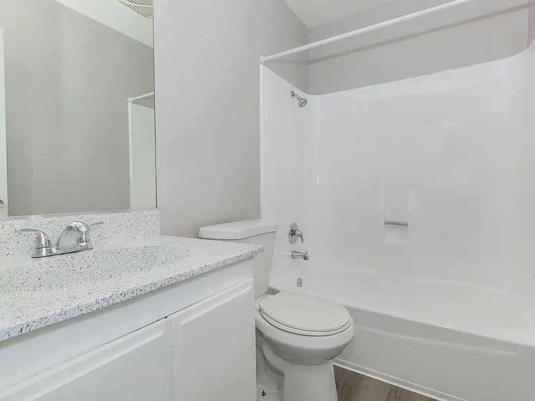 Tamarack Woods Apartment Homes — Photo 34