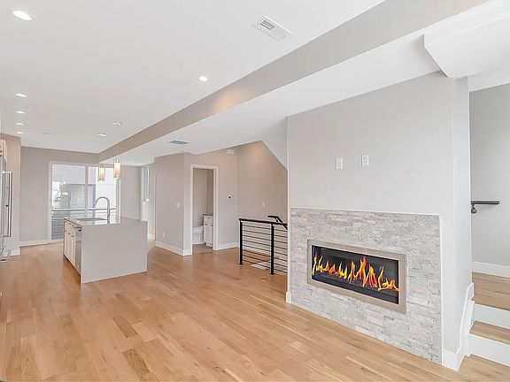 5th image of 1284 Tennyson St Unit 3