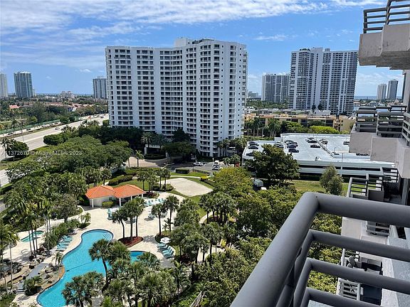 3rd image of 3300 NE 191st St APT 1211