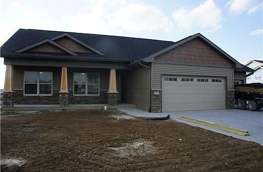 1st image of 553 Fawn Ave