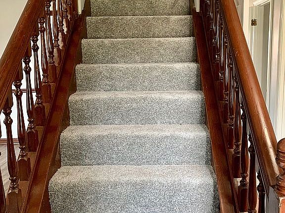 3rd image of 406 Fairmont Pl