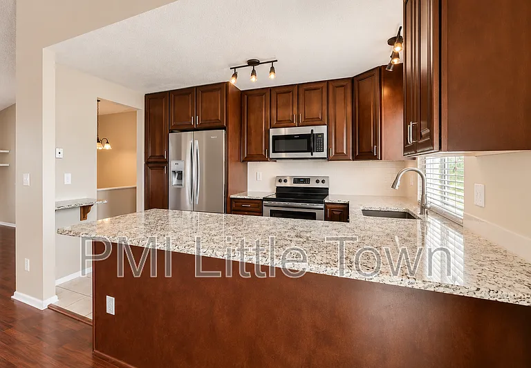 3145 S Gibraltar St — Photo 6