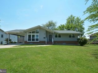 8335 Wesleyan St, Vienna, VA 22180