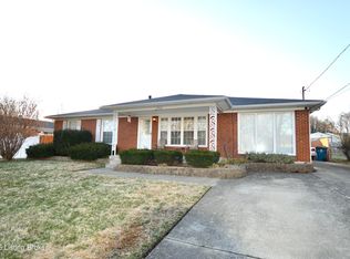 8902 Annlou Dr, Louisville, KY 40272