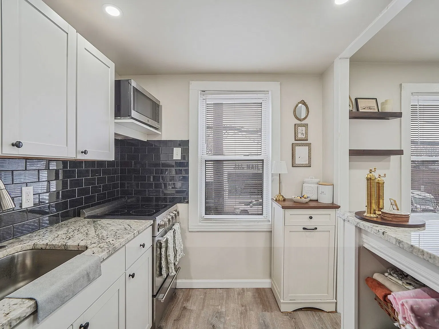 1 bed, $2,900 — Photo 2