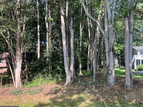 322 Stratford Cir, Locust Grove, VA 22508