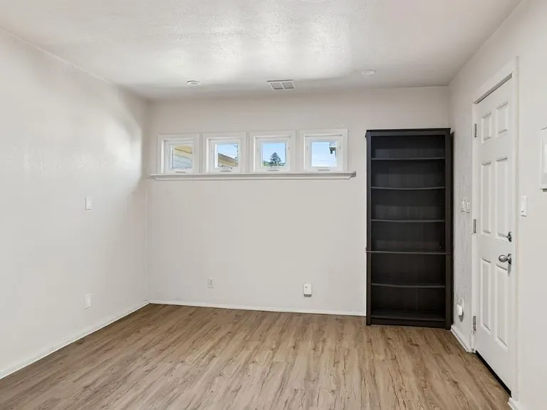 441 N Jefferson St — Photo 4