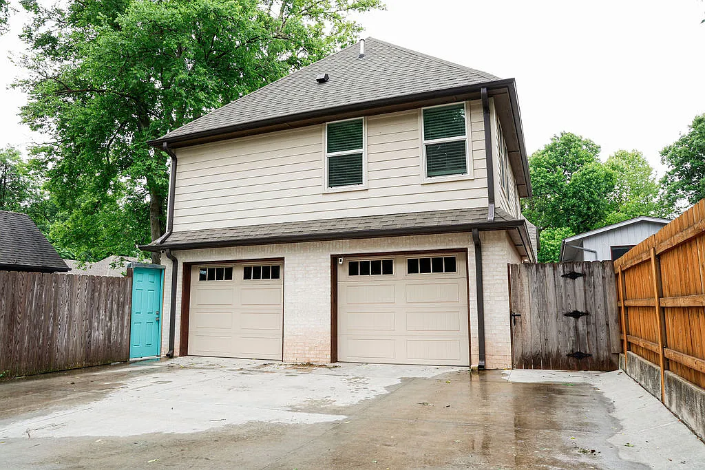 1007 S Pickard Ave — Photo 1
