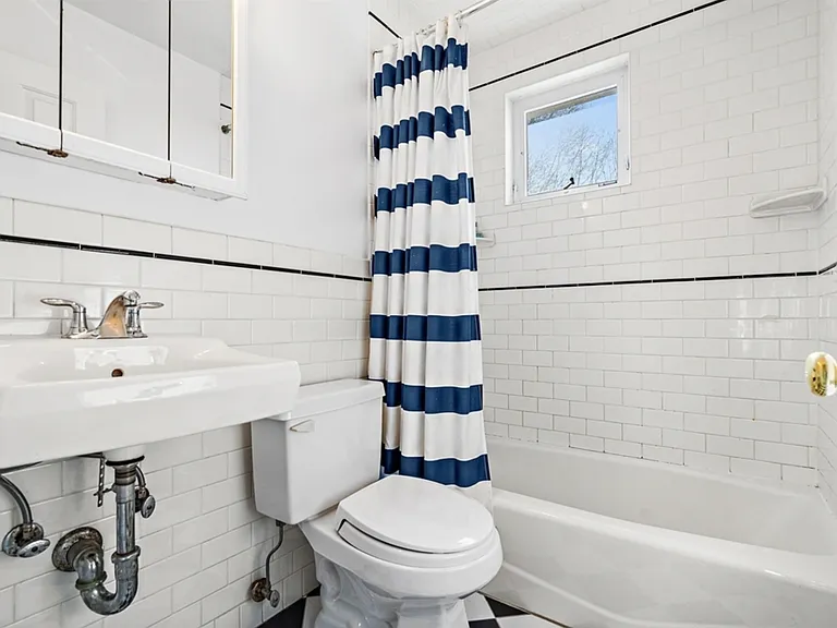 62 Thomas St #A — Photo 8