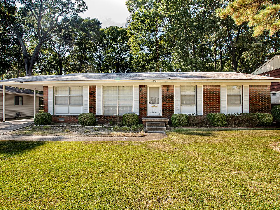 1st image of 300 Mimosa Dr