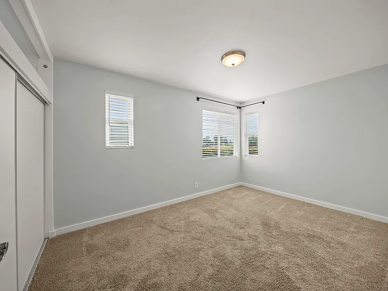 6364 Osler St — Photo 18