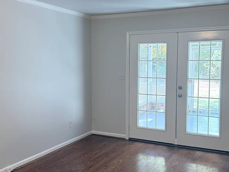 4605 Lawndale Dr — Photo 11