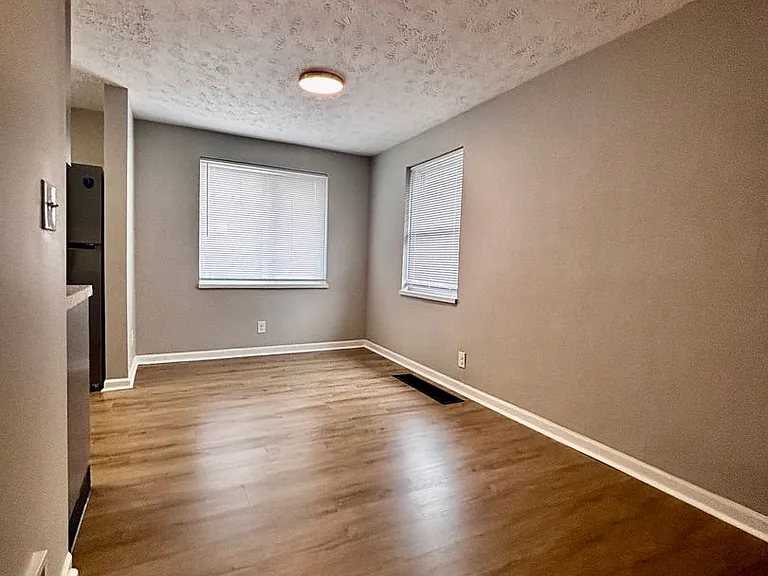 Maples Townhomes — Photo 38