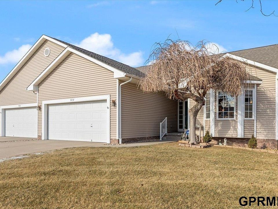 1st image of 9232 Hillcrest Dr