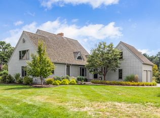 8 Fiske Pond Rd, Holliston, MA 01746