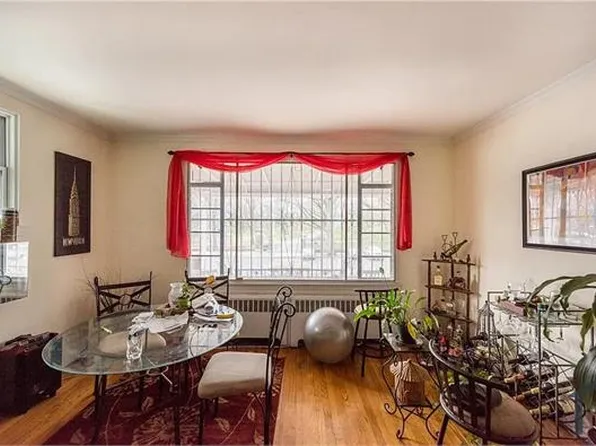 2400 Bronx Park E #1B, Bronx, NY 10467