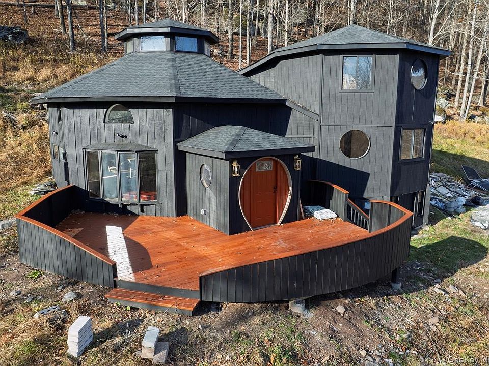 1st image of 15 Deans Road