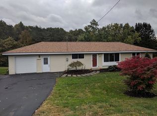 4408 Oak Orchard Rd, Clay, NY 13041