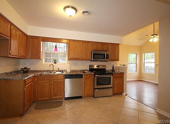 5th image of 14214 Santell Dr