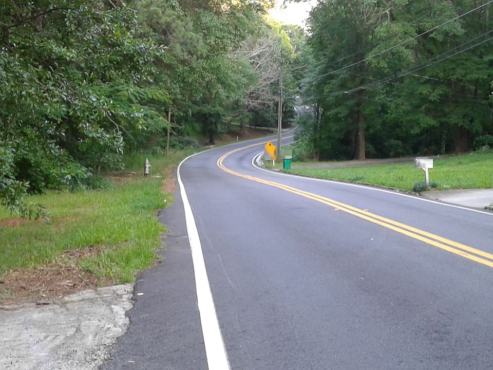 2nd image of 4832 Elam Rd