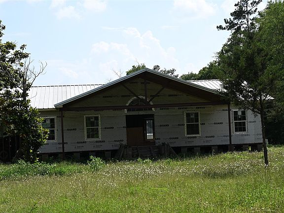 3rd image of 13819 Coaltown Rd