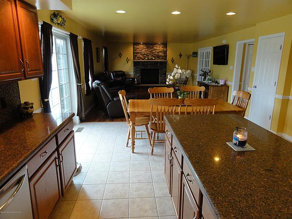 2nd image of 115 Kimberly Dr