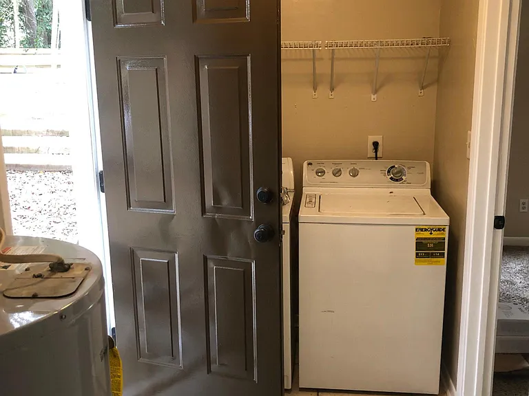 1487 Live Oak Dr — Photo 10