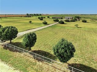 2946 Davis Rd, Whitesboro, TX 76273