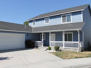 241 NW Ruby Ln, College Place, WA 99324