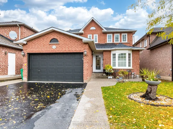 3349 Loyalist Dr, Mississauga, ON L5L 5T9