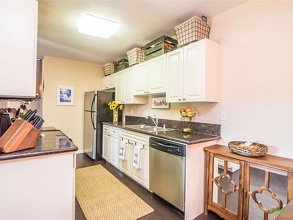 5th image of 2910 Alta View Dr Unit A205