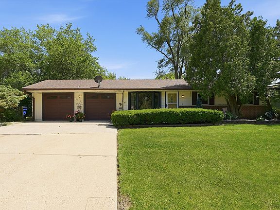 2nd image of 1509 Chatham Ln