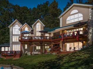 1311 Taos Ln, Sugar Grove, OH 43155