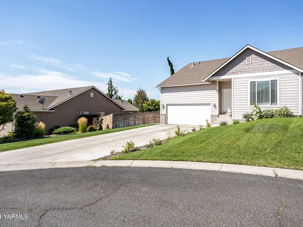 214 N 78th Ave, Yakima, WA 98908