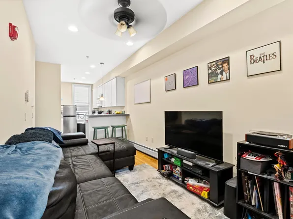 358 3rd Street image 1 of 10