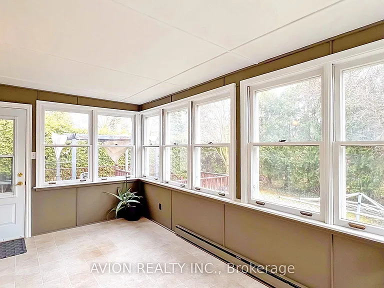 83 Lincoln Green Dr — Photo 6