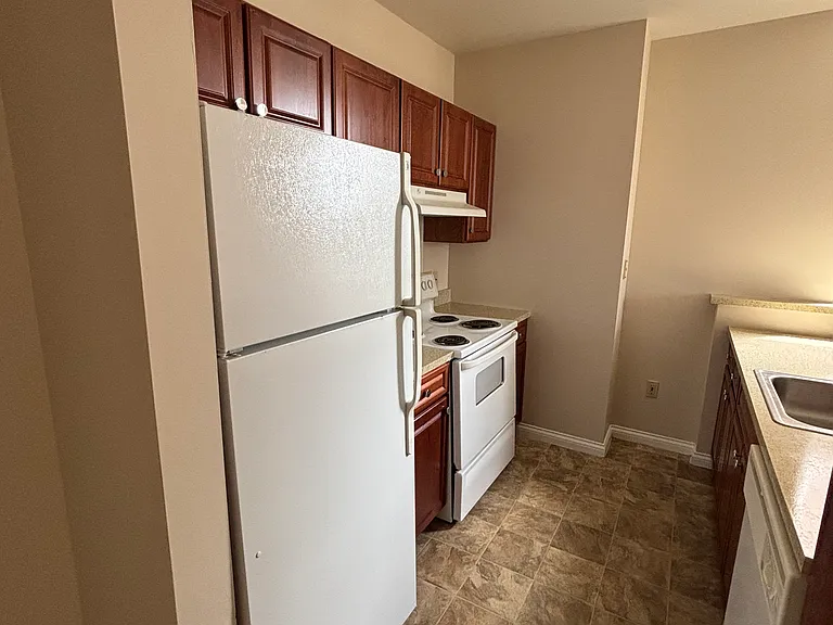 Homer G. Phillips Senior Apartments — Photo 31