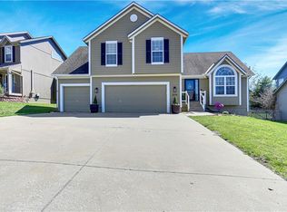 2029 SW Huntbrook Ter, Lees Summit, MO 64082