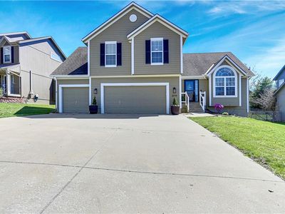2029 SW Huntbrook Ter, Lees Summit, MO, 64082