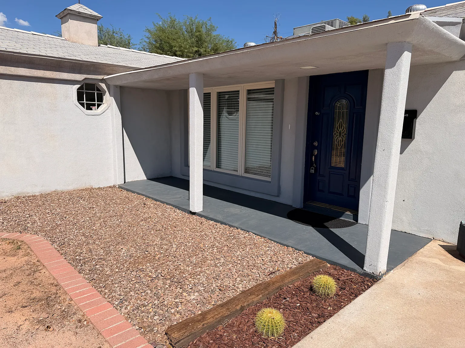 4 bed, 1576 sqft, $3,200 — Photo 2