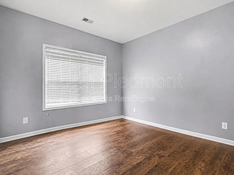 2909 Estate View Ct — Photo 16