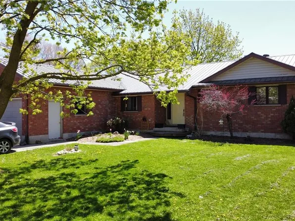 250 Boulton St, Minto, ON N0G 2P0