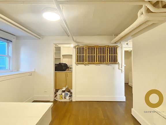 5th image of 1191 W 12th Ave #101
