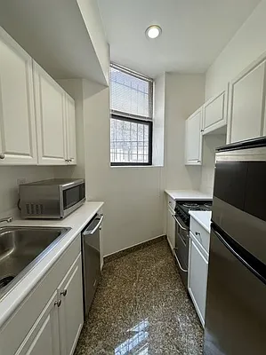 Rented by Mossanen Group | media 4