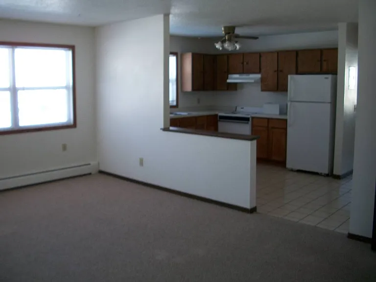 7666 Woodlawn Dr #7 — Photo 5