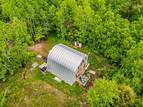 305 Highway M28, Wakefield, MI 49968